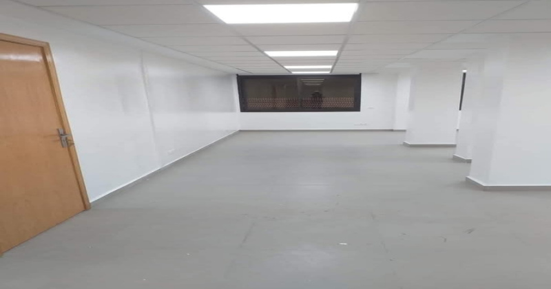 8 Chambres Chambres,2 Salle de bainSalle de bain,Bureau,A louer,1205