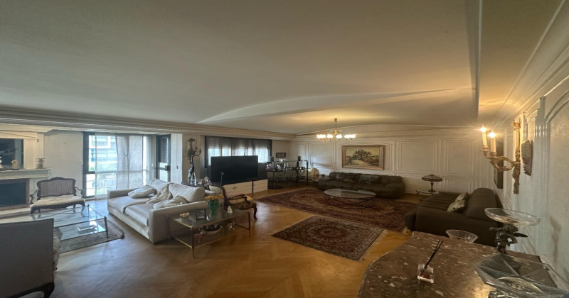2 Chambres Chambres, ,2 Salle de bainSalle de bain,Appartement,A vendre,1212